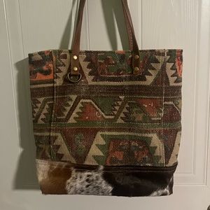Myra Bag